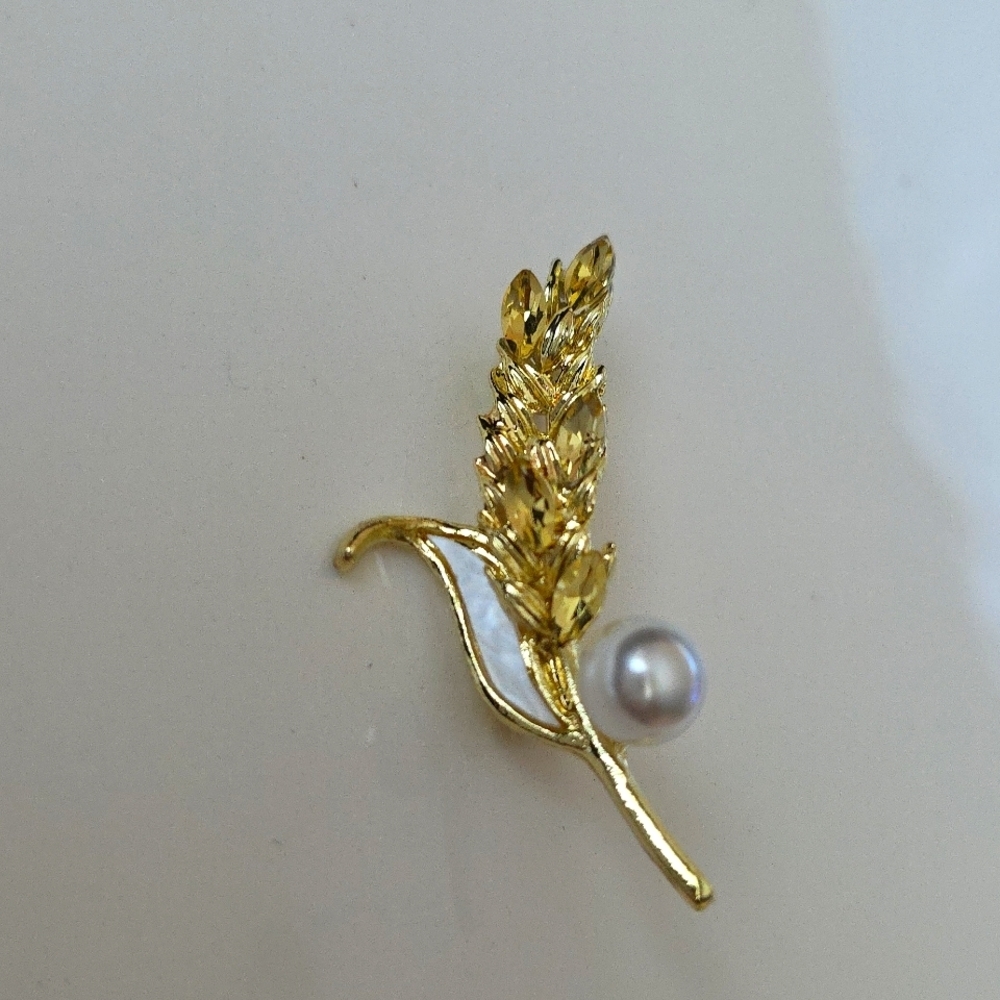 Wheat Sprig Brooch with Simulated Pearl GEMS Harvest Fall